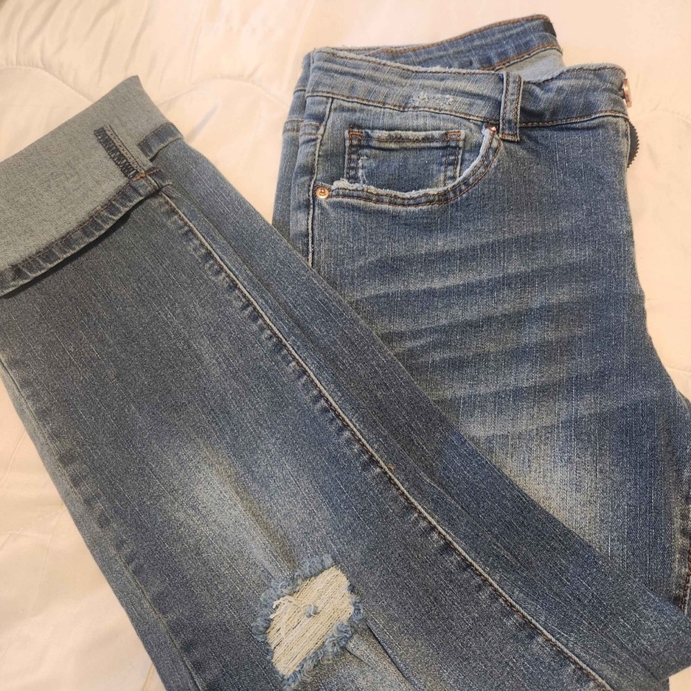 KanCan Distressed Blue Skinny Jeans